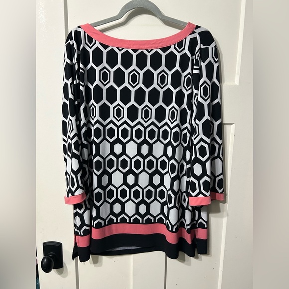 JM Collection Bling Black Coral and White stretch tunic Blouse - Picture 3 of 5